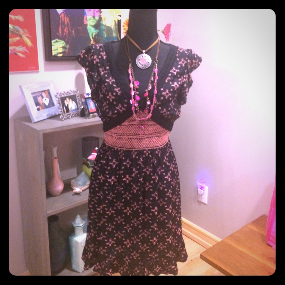 Eyeshadow Dress